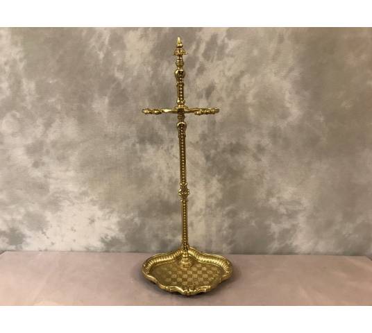 Polished Bronze Stack Servant 19 th