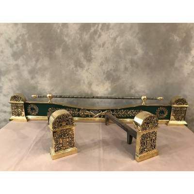 Beautiful and large chiselled bronze fireplace bar from early 19th century