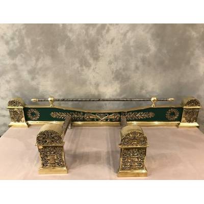 Beautiful and large chiselled bronze fireplace bar from early 19th century