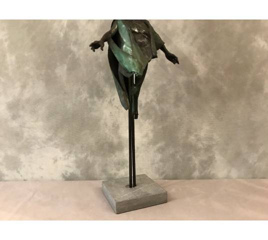 Sculpture signed by JAN PRAET in bronze on marble base