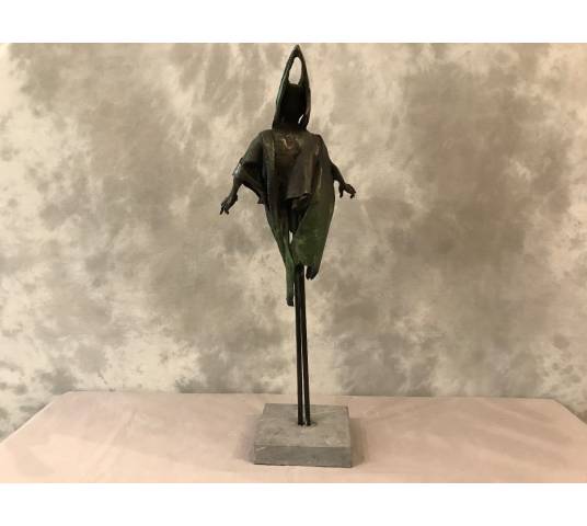 Sculpture signed by JAN PRAET in bronze on marble base