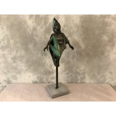 Sculpture signed by JAN PRAET in bronze on marble base