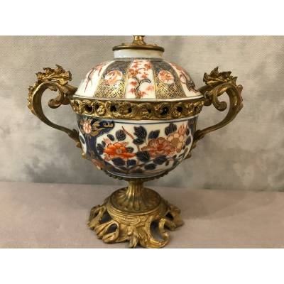 Pot covered in Imaris and monture in gilded bronze vintage 19ème