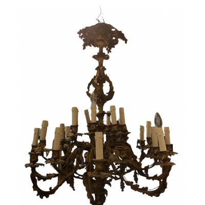 Important chandelier in gilded bronze 19 th of the Louis XV style