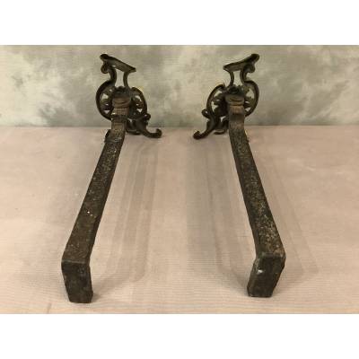 Pair of ancient Louis XV style bronze tracks in the 19th century