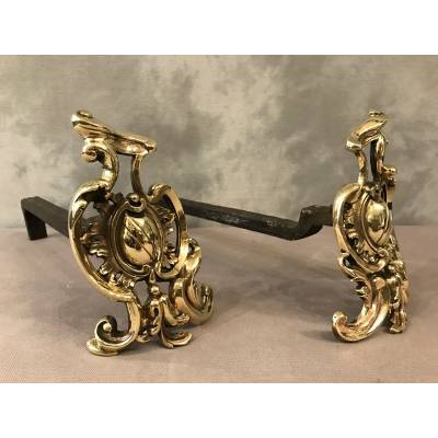 Pair of ancient Louis XV style bronze tracks in the 19th century