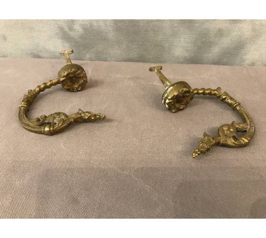 Pair of chimney hooks in vintage bronze 19 th of Louis XV style