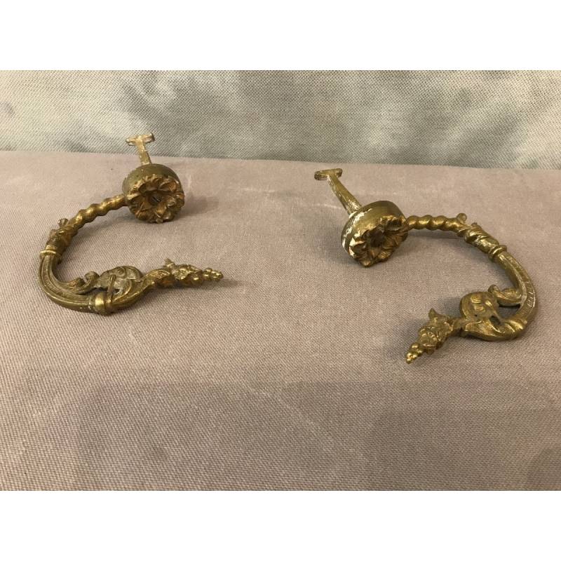 Pair of chimney hooks in vintage bronze 19 th of Louis XV style