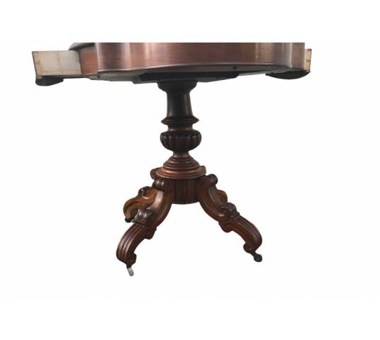 Guéridon table to walnut with a period in the shape of the violin of epoch 19 th