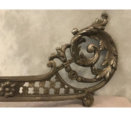 Period of decor in cast iron 19 th