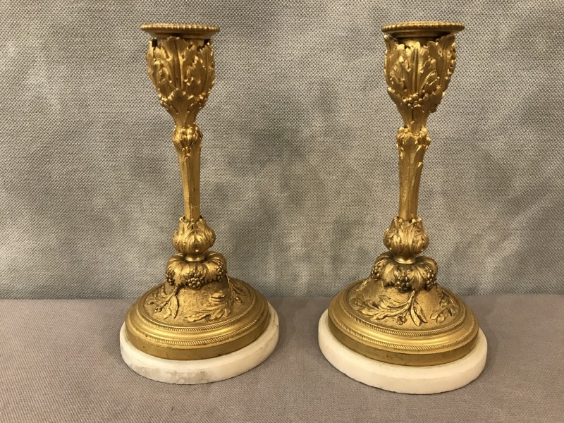 Petits bougeoirs en bronze doré de style Louis XVI Napoléon III 19 ème