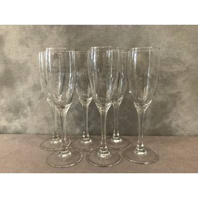 Series of 6 DELAMOTTE champagne flutes.