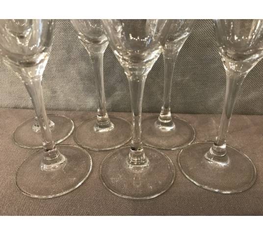 Series of 6 DELAMOTTE champagne flutes.