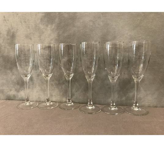 Series of 6 DELAMOTTE champagne flutes.