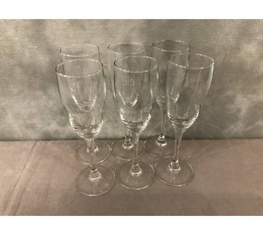 Series of 6 DELAMOTTE champagne flutes.