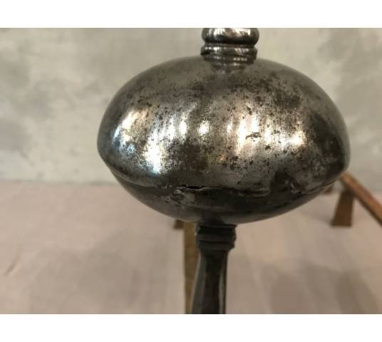 Paire de chenets anciens en fer d'époque fin 17 ème