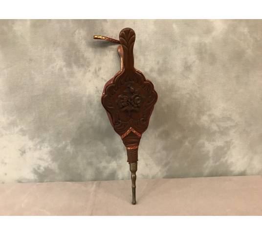 Soufflet de cheminée ancien en bois sculpté d'époque 19 ème