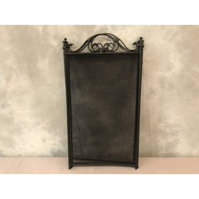 Pare fireplace in rustic iron fireplace 19 th