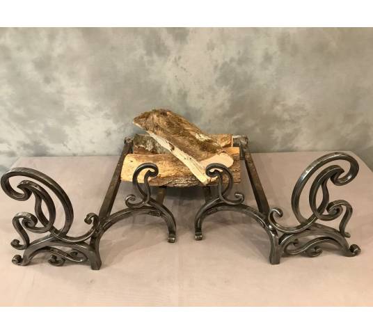 Pair of era polished iron tracks 18 th Louis XV