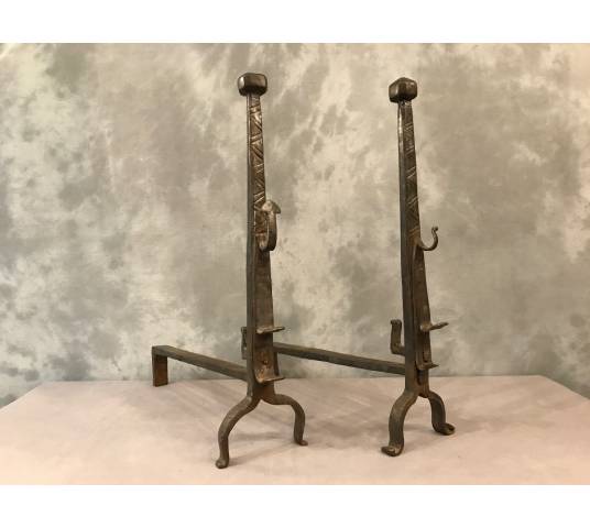 Pair of rustic iron kennels 18ème