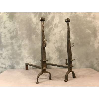 Pair of rustic iron kennels 18ème