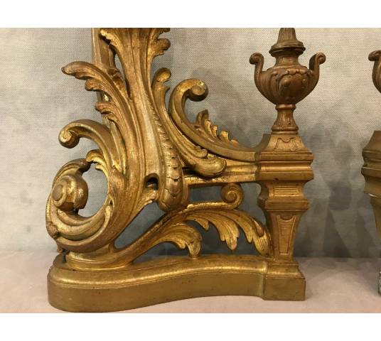 Beau decoration of a gilded bronze fireplace Louis XV style rocking