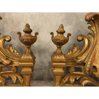 Beau decoration of a gilded bronze fireplace Louis XV style rocking