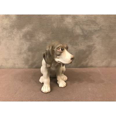 Ravissant petit chien en porcelaine de Copenhague d'époque fin 19 ème