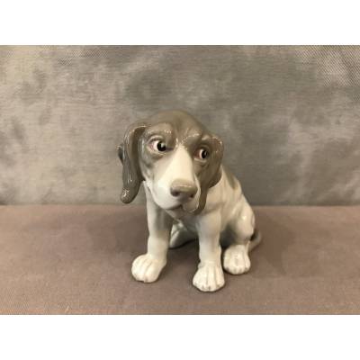 Ravissant petit chien en porcelaine de Copenhague d'époque fin 19 ème